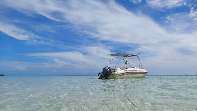 Merk Bay Beach